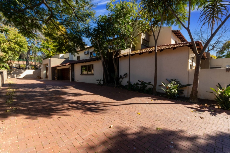 4 Bedroom Property for Sale in Bryanston Gauteng
