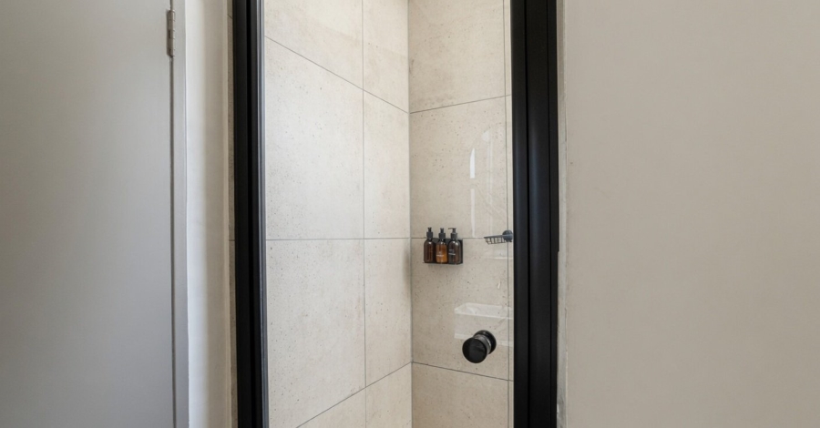 1 Bedroom Property for Sale in Sandton Central Gauteng