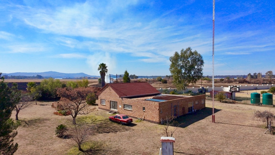 4 Bedroom Property for Sale in Vaal Marina Gauteng