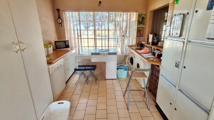 4 Bedroom Property for Sale in Vaal Marina Gauteng