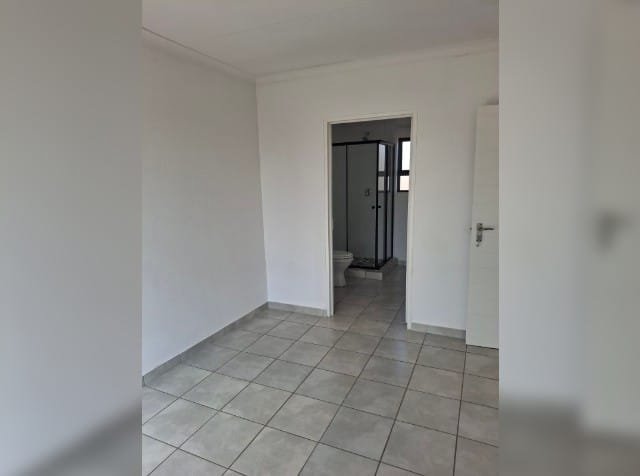 3 Bedroom Property for Sale in Windmill Park Gauteng