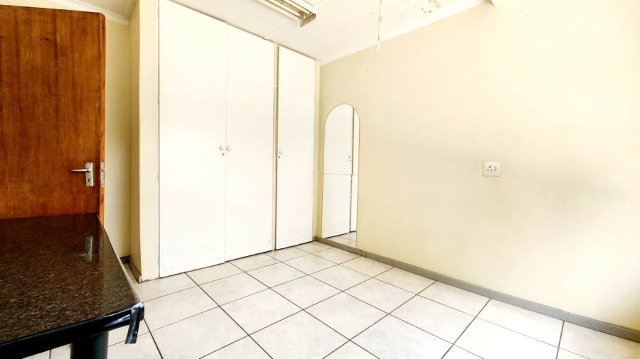 To Let 1 Bedroom Property for Rent in Menlo Park Gauteng