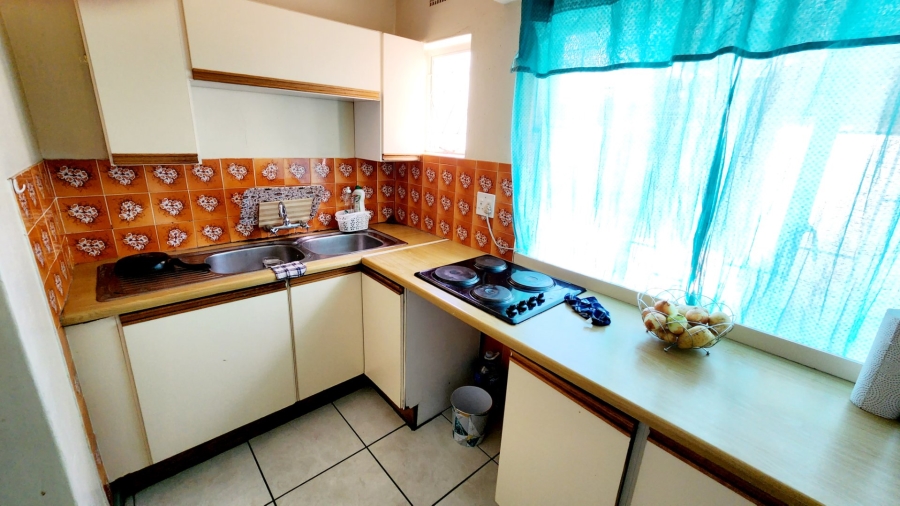 To Let 1 Bedroom Property for Rent in Menlo Park Gauteng