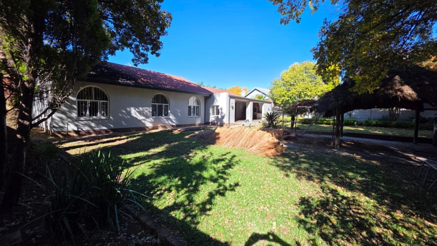 4 Bedroom Property for Sale in Garsfontein Gauteng