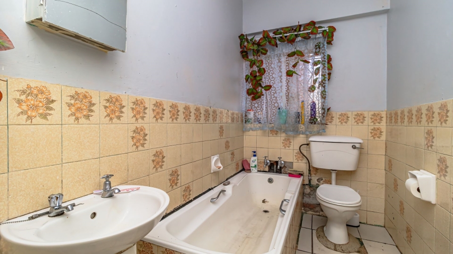 Commercial Property for Sale in Birchleigh Gauteng