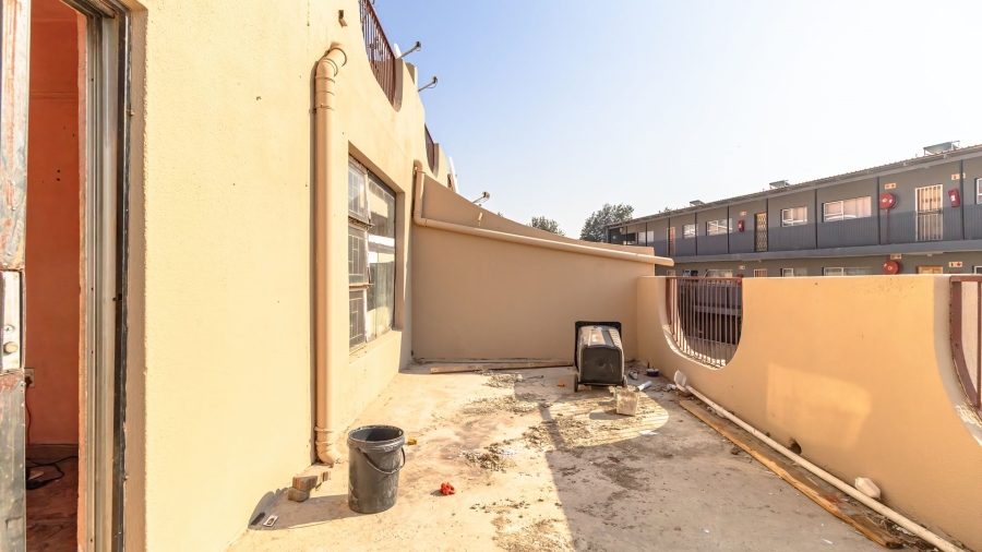 Commercial Property for Sale in Birchleigh Gauteng