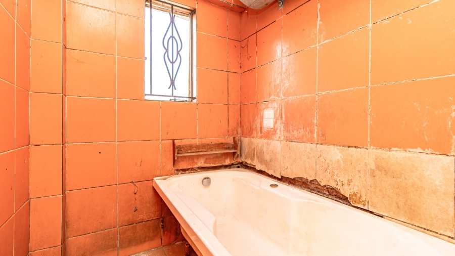 Commercial Property for Sale in Birchleigh Gauteng