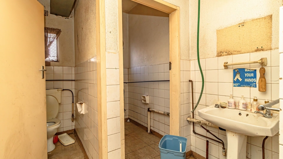 Commercial Property for Sale in Birchleigh Gauteng