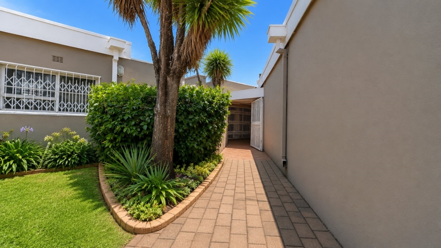 3 Bedroom Property for Sale in Three Rivers Proper Gauteng
