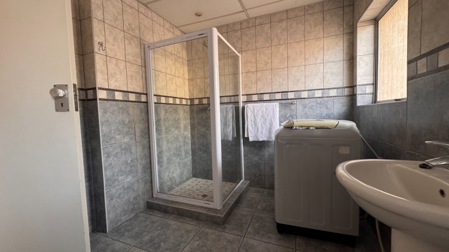 3 Bedroom Property for Sale in Three Rivers Proper Gauteng