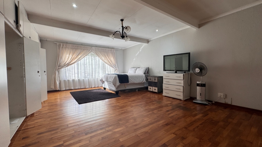 3 Bedroom Property for Sale in Three Rivers Proper Gauteng