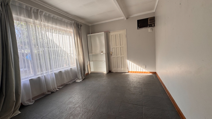 3 Bedroom Property for Sale in Three Rivers Proper Gauteng
