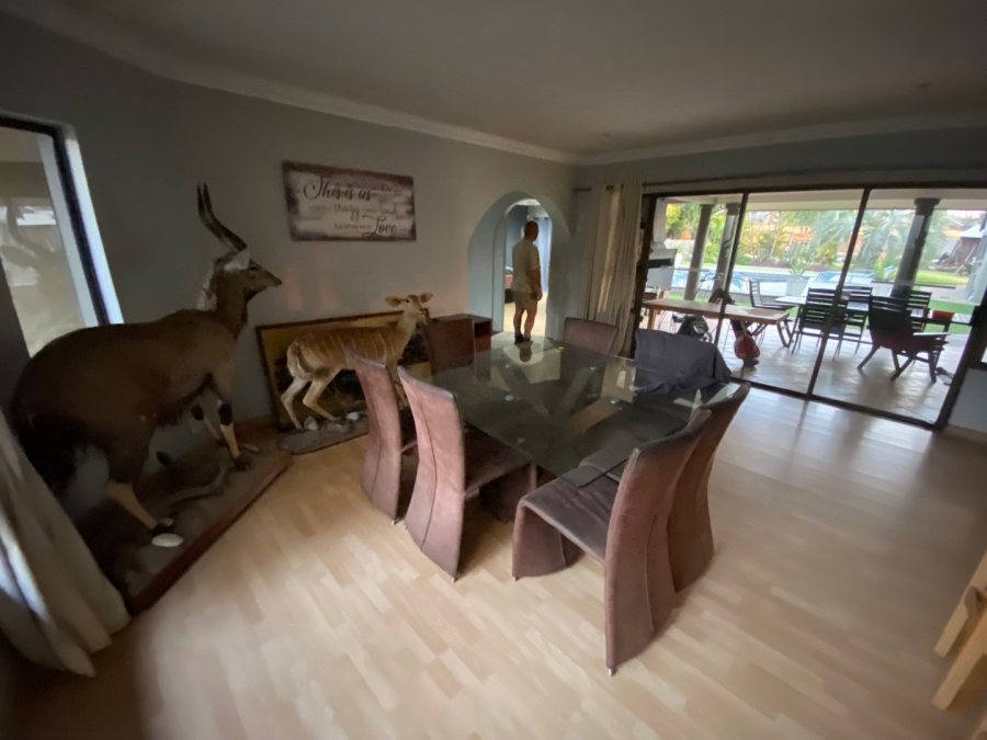 8 Bedroom Property for Sale in Raslouw Gauteng