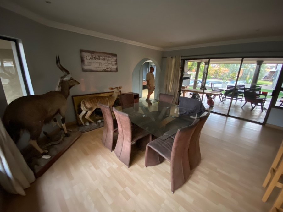 8 Bedroom Property for Sale in Raslouw Gauteng