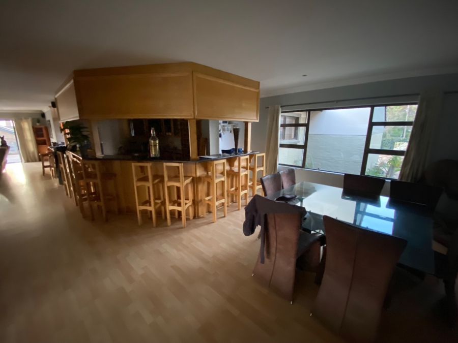 8 Bedroom Property for Sale in Raslouw Gauteng