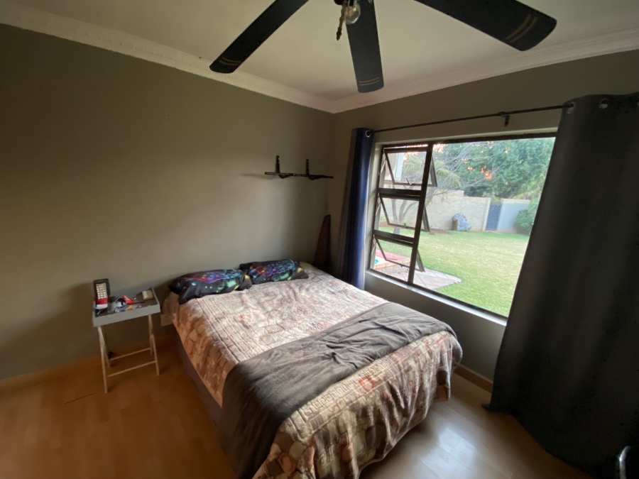 8 Bedroom Property for Sale in Raslouw Gauteng