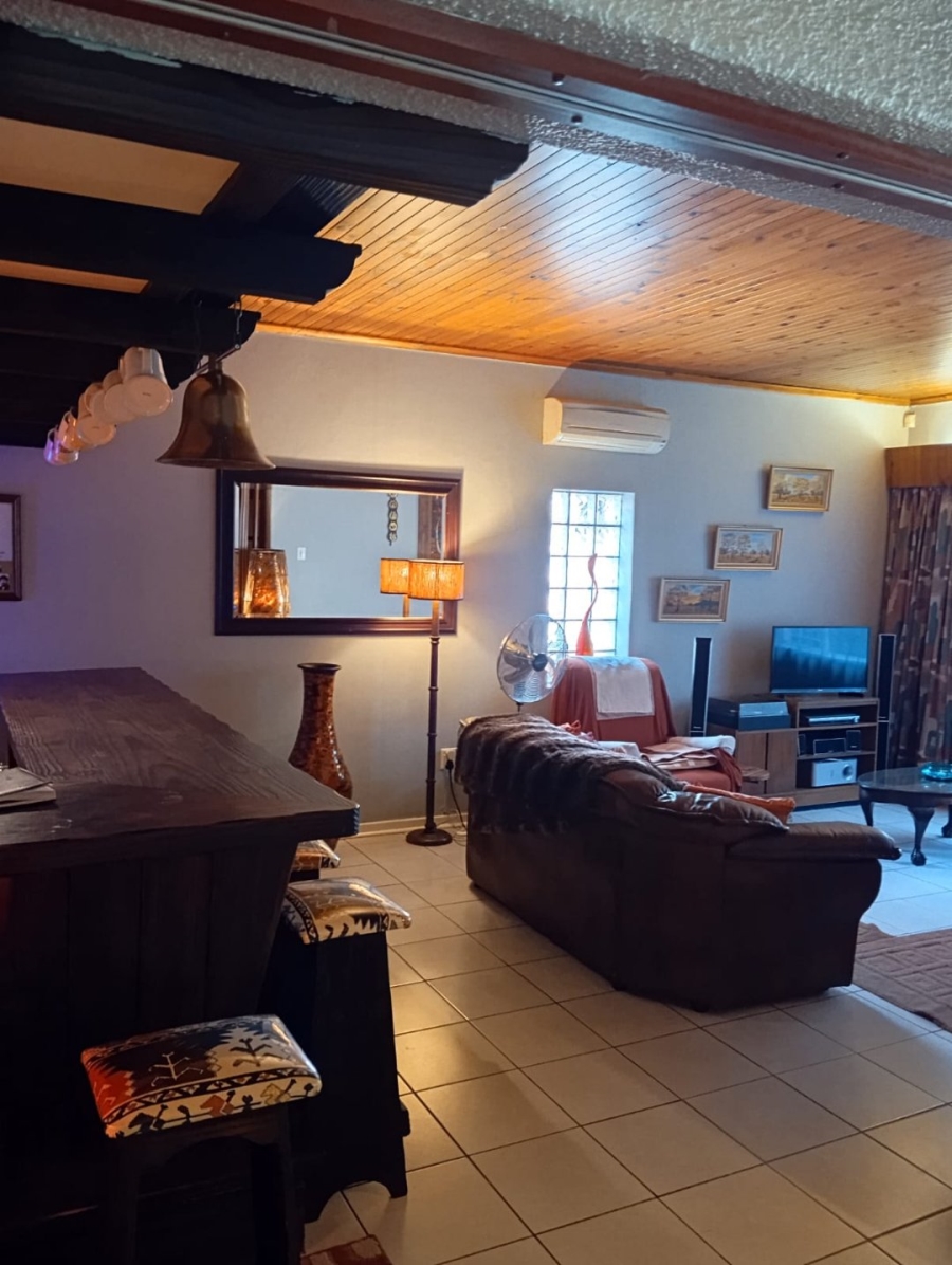 6 Bedroom Property for Sale in Kensington Gauteng