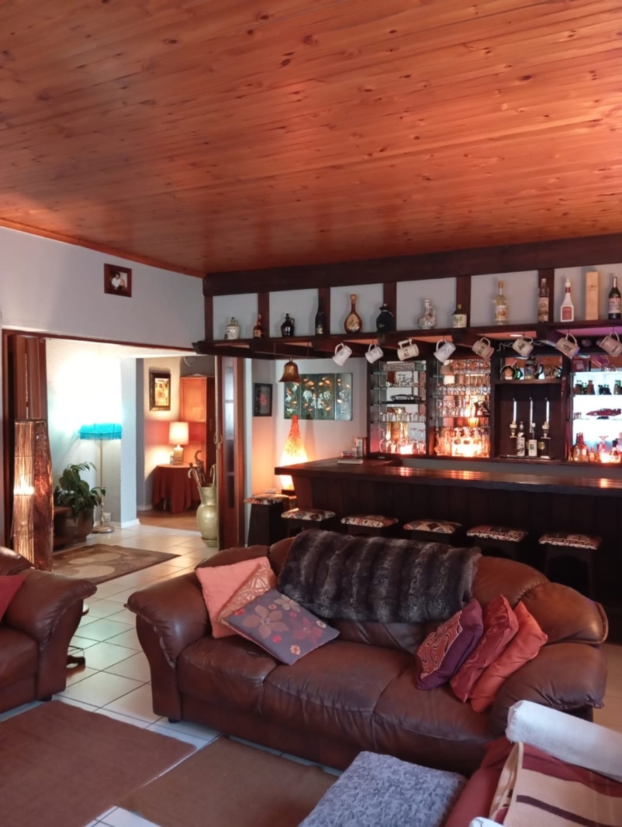 6 Bedroom Property for Sale in Kensington Gauteng