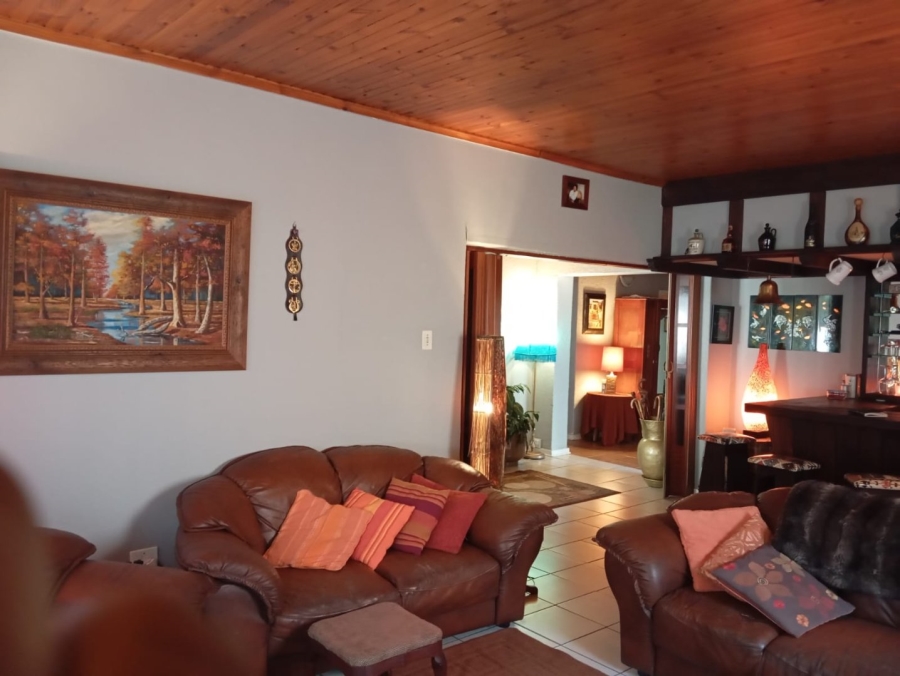 6 Bedroom Property for Sale in Kensington Gauteng