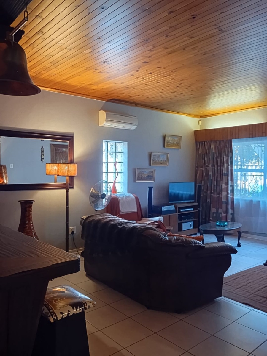 6 Bedroom Property for Sale in Kensington Gauteng