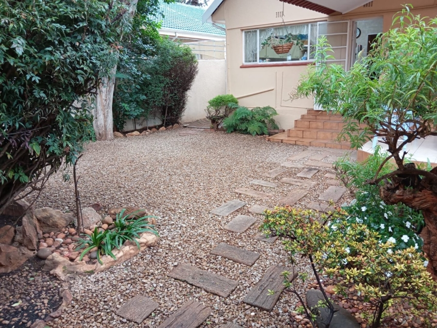 6 Bedroom Property for Sale in Kensington Gauteng