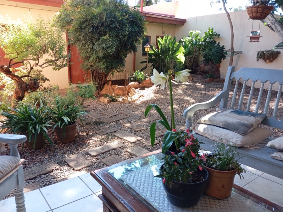 6 Bedroom Property for Sale in Kensington Gauteng
