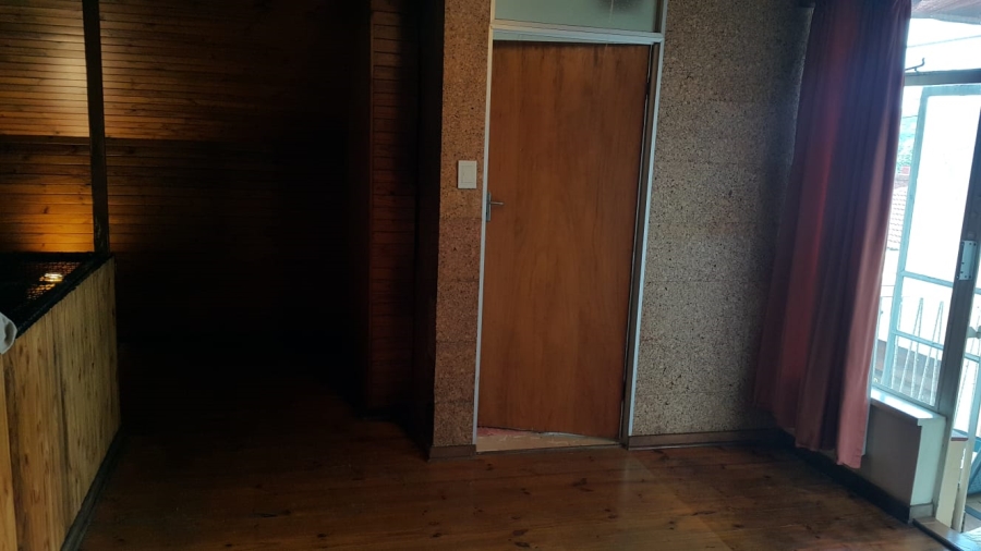 6 Bedroom Property for Sale in Kensington Gauteng