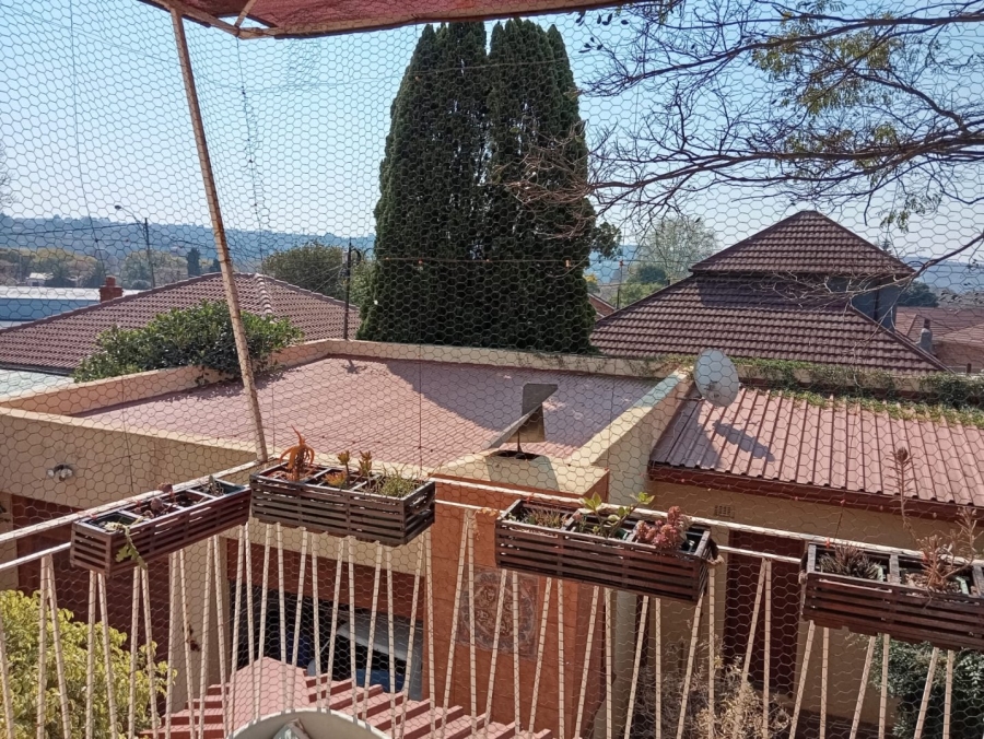 6 Bedroom Property for Sale in Kensington Gauteng