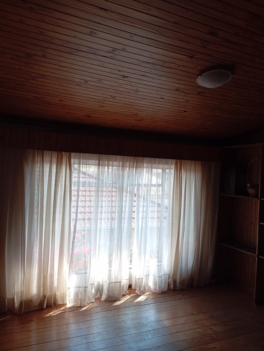 6 Bedroom Property for Sale in Kensington Gauteng