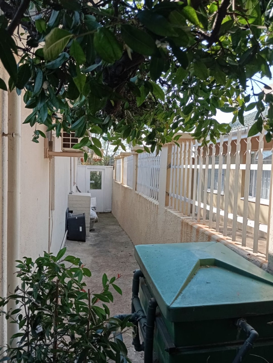 6 Bedroom Property for Sale in Kensington Gauteng