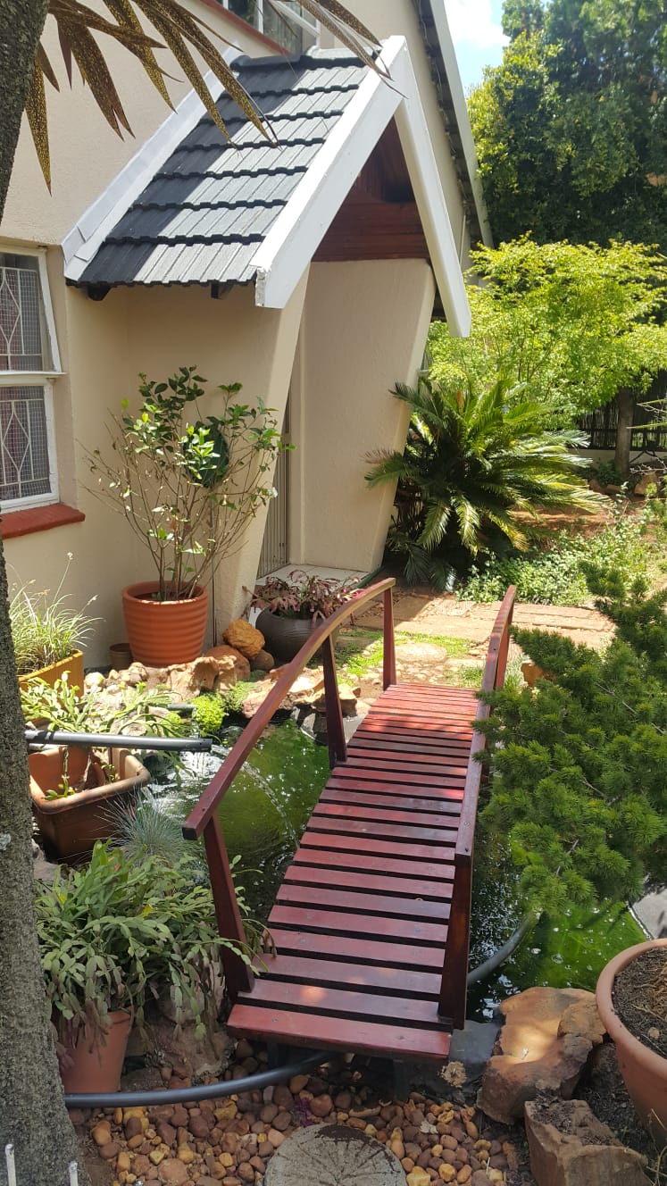 6 Bedroom Property for Sale in Kensington Gauteng