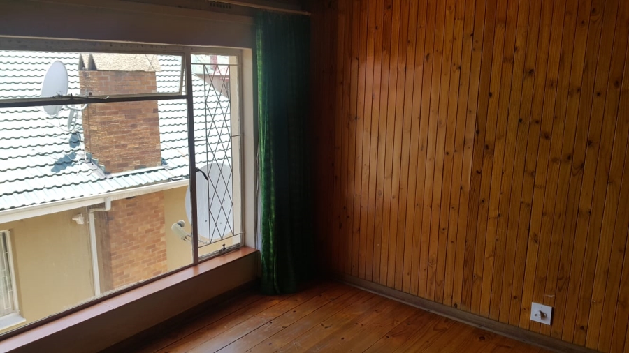 6 Bedroom Property for Sale in Kensington Gauteng