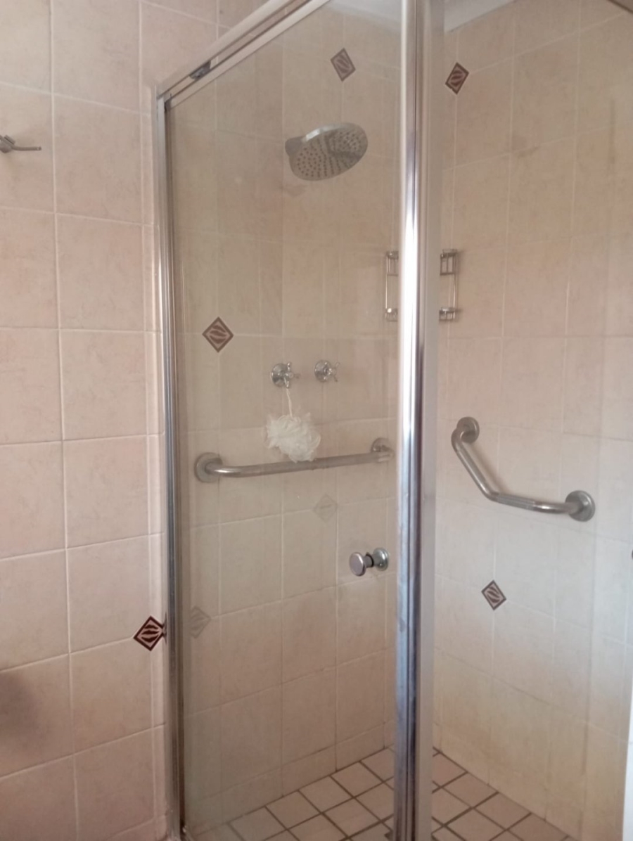 6 Bedroom Property for Sale in Kensington Gauteng
