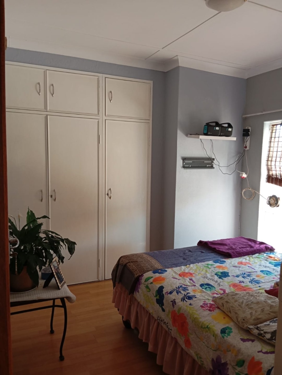 6 Bedroom Property for Sale in Kensington Gauteng
