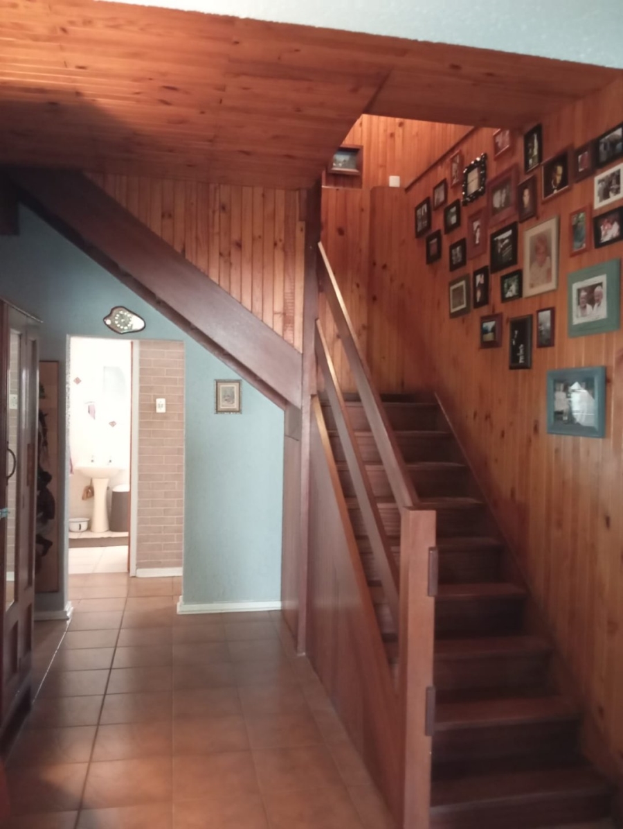 6 Bedroom Property for Sale in Kensington Gauteng