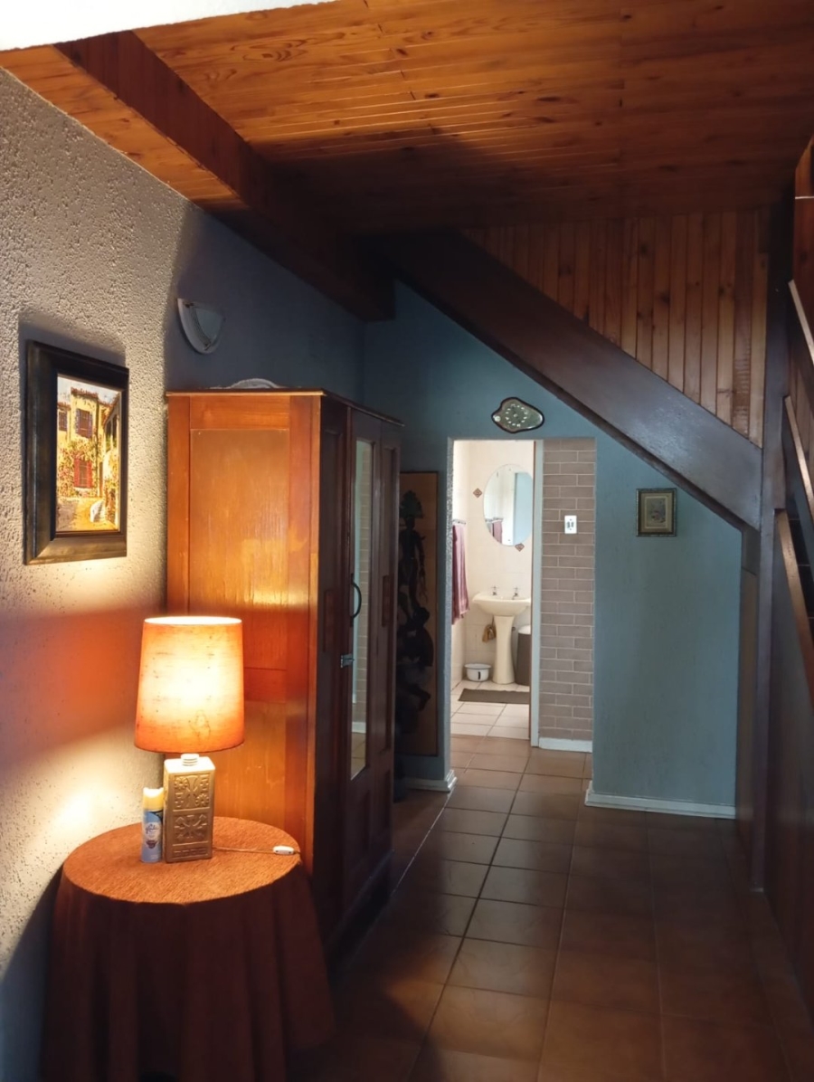 6 Bedroom Property for Sale in Kensington Gauteng
