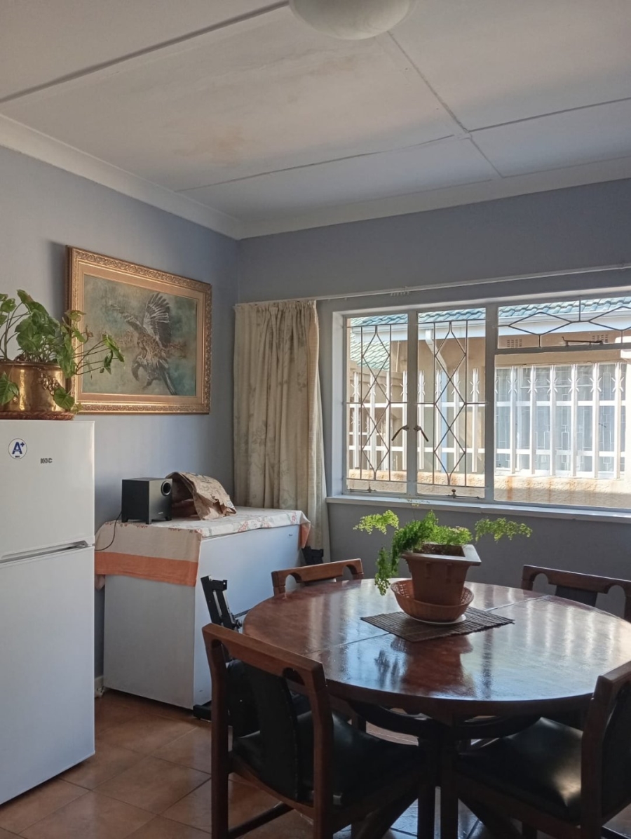 6 Bedroom Property for Sale in Kensington Gauteng