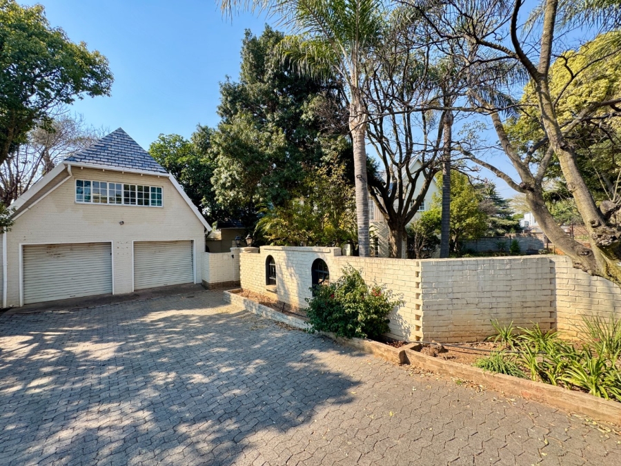 4 Bedroom Property for Sale in Erasmusrand Gauteng