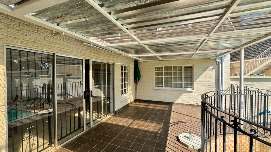 4 Bedroom Property for Sale in Erasmusrand Gauteng