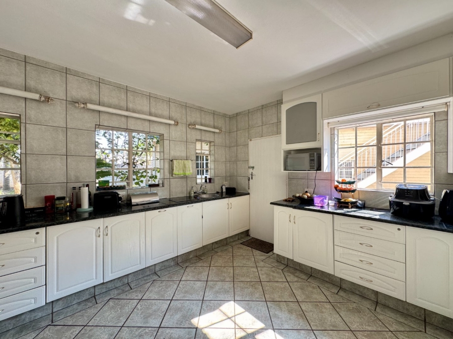 4 Bedroom Property for Sale in Erasmusrand Gauteng