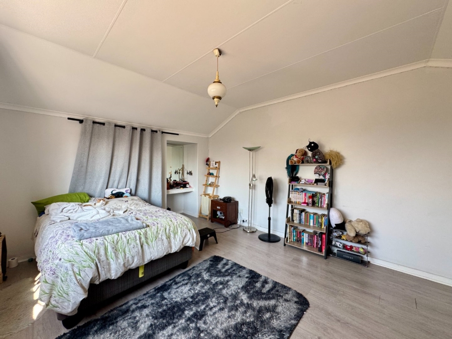 4 Bedroom Property for Sale in Erasmusrand Gauteng