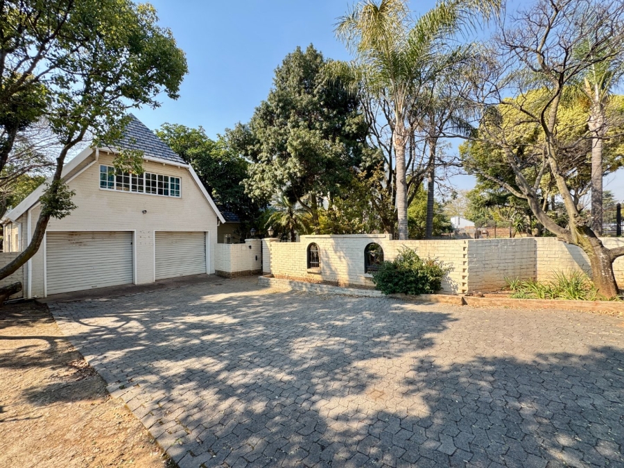 4 Bedroom Property for Sale in Erasmusrand Gauteng