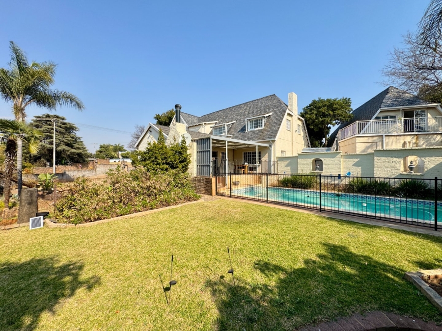4 Bedroom Property for Sale in Erasmusrand Gauteng