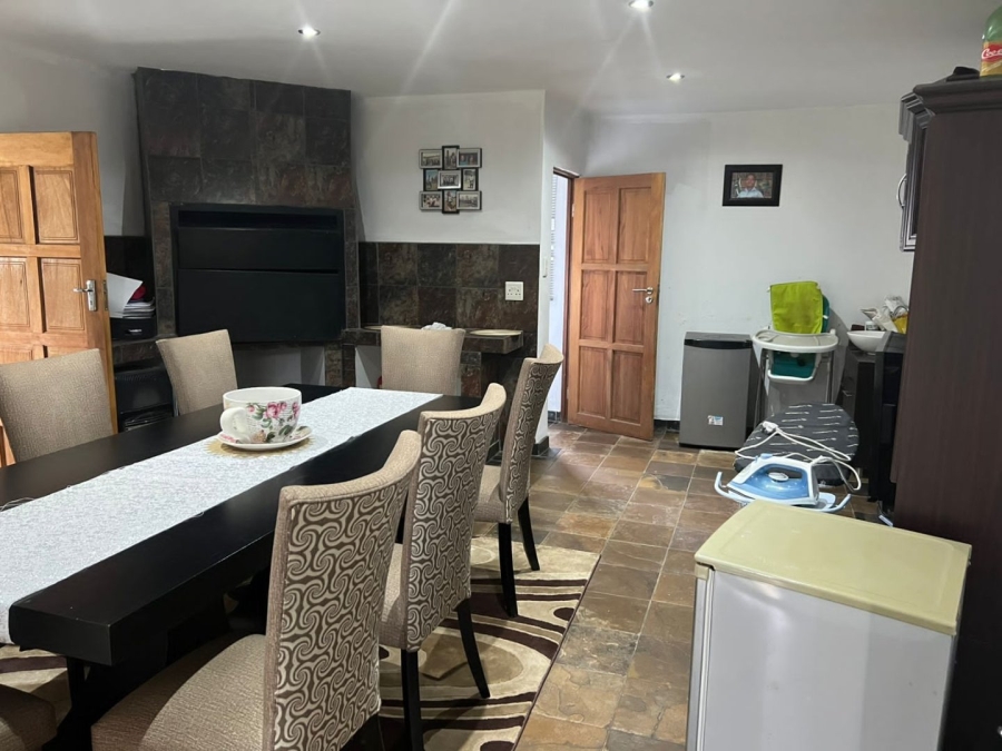 4 Bedroom Property for Sale in Glen Austin Gauteng