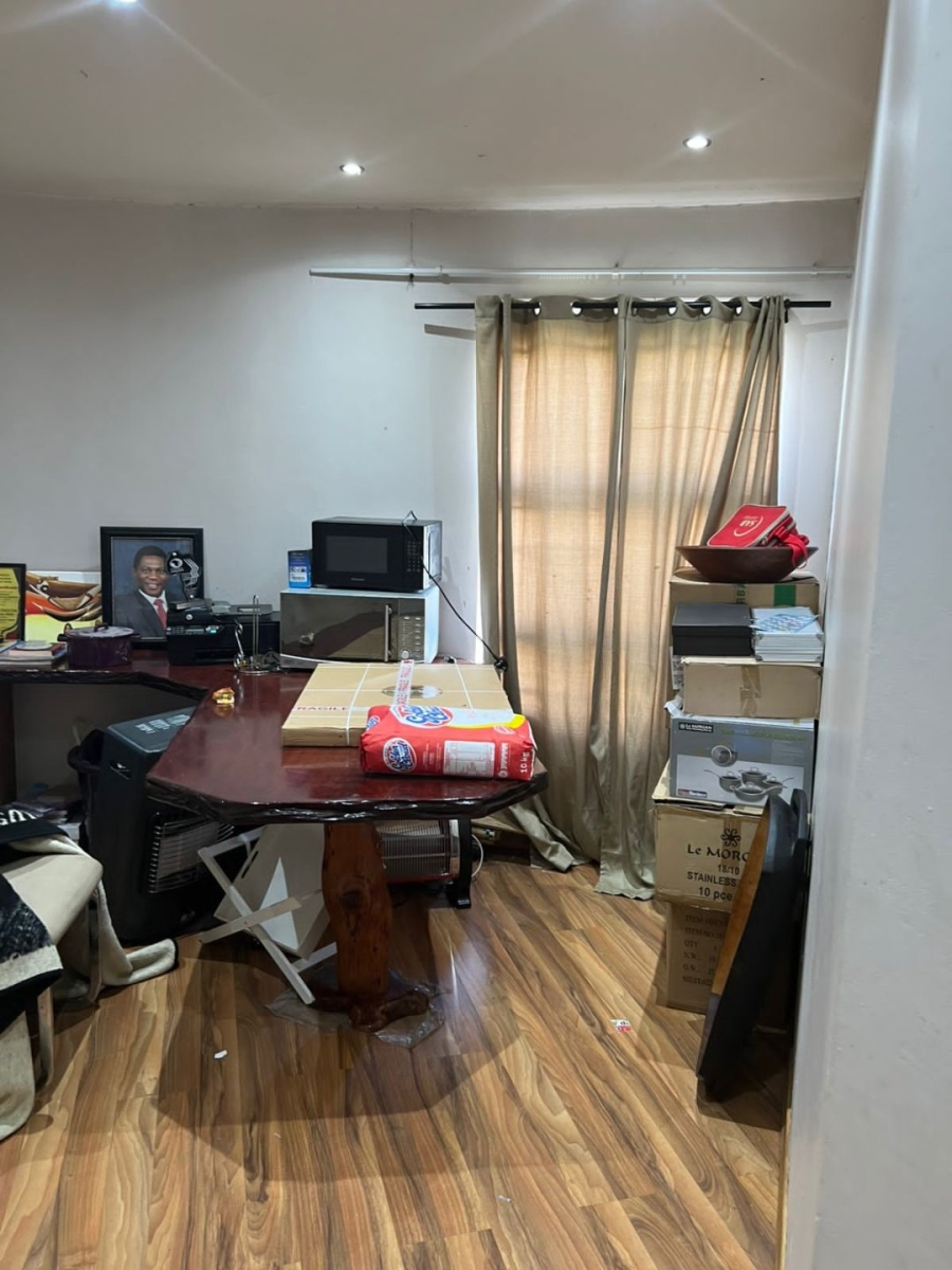 4 Bedroom Property for Sale in Glen Austin Gauteng