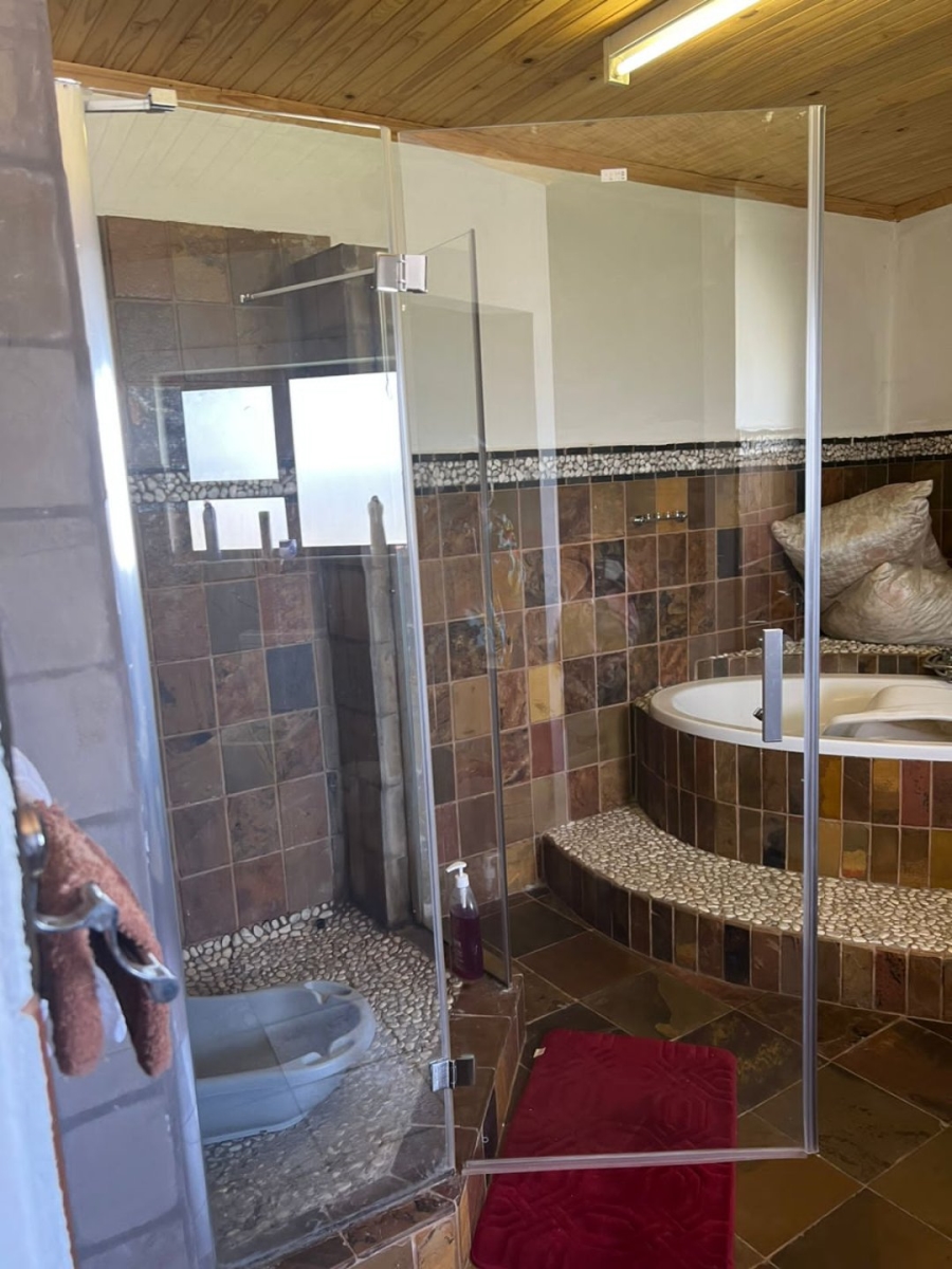 4 Bedroom Property for Sale in Glen Austin Gauteng