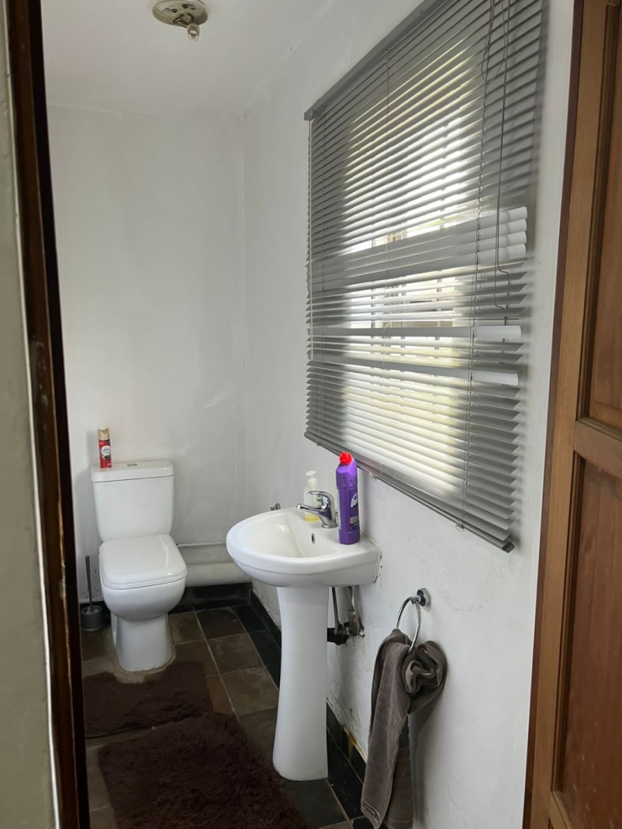 4 Bedroom Property for Sale in Glen Austin Gauteng