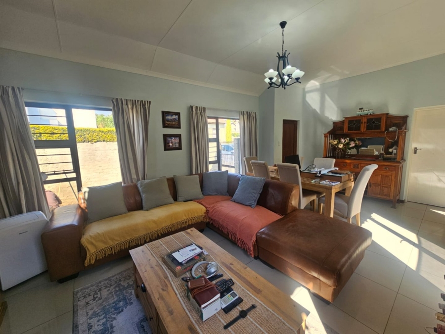 To Let 3 Bedroom Property for Rent in Olympus AH Gauteng