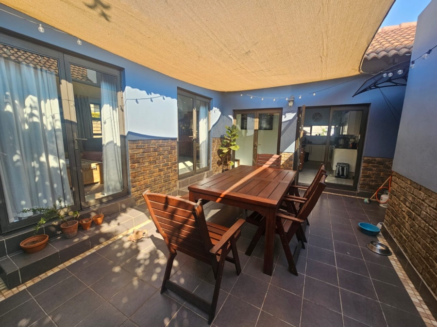 To Let 3 Bedroom Property for Rent in Olympus AH Gauteng