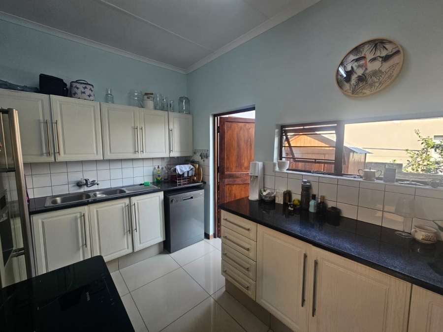 To Let 3 Bedroom Property for Rent in Olympus AH Gauteng